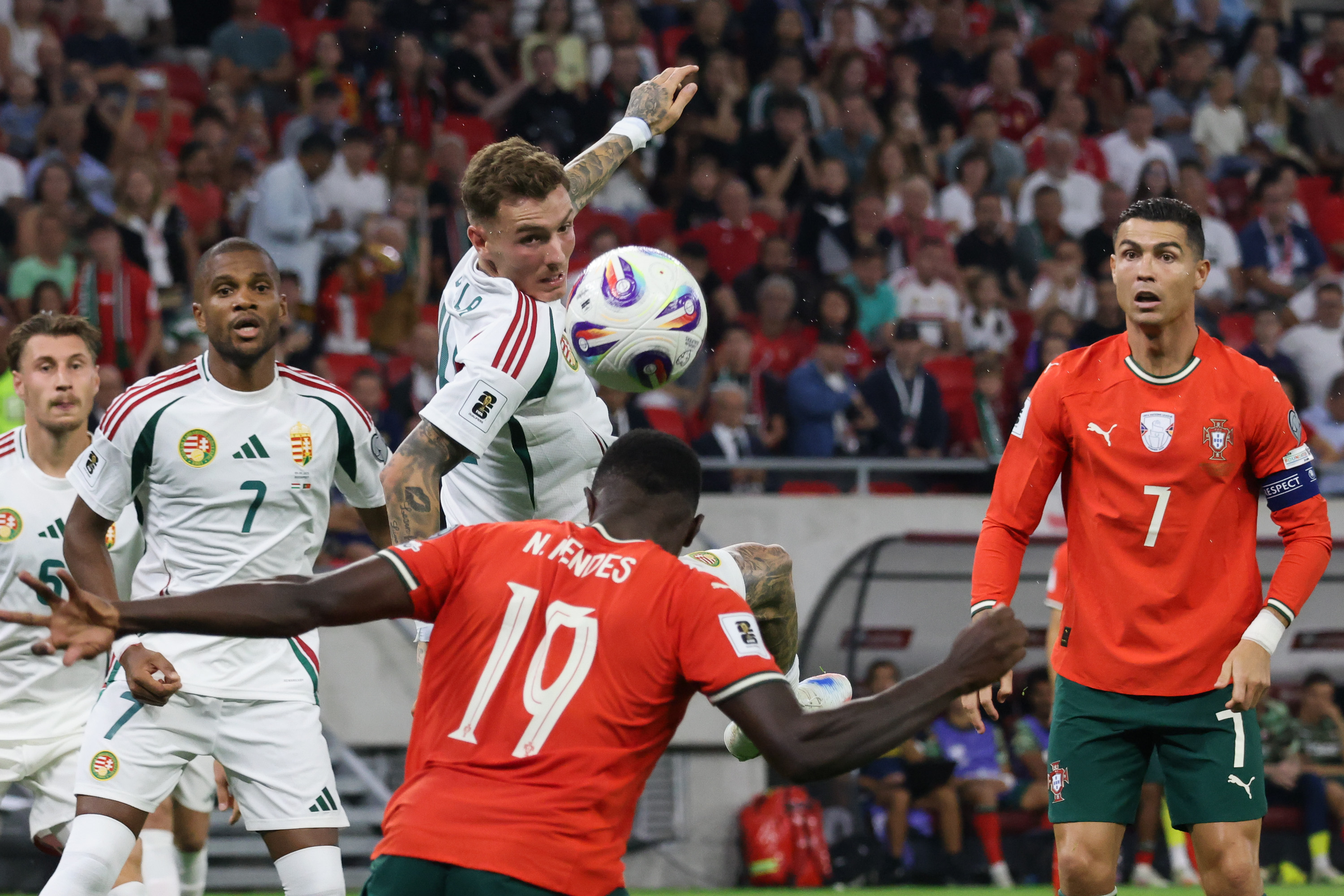 斯洛文尼亚vs西班牙欧洲杯