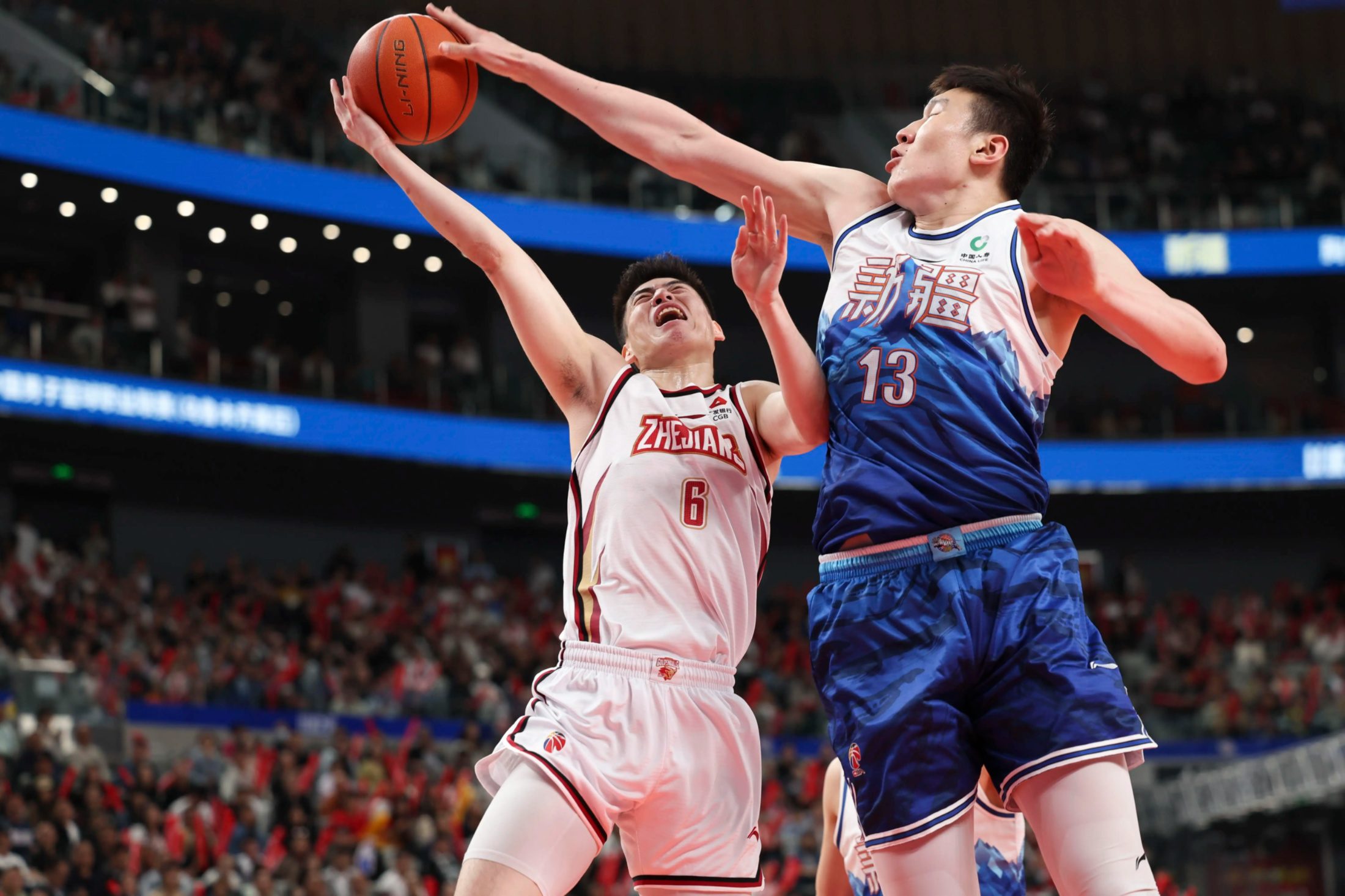 比喻技高一筹优势明显的词语是什么