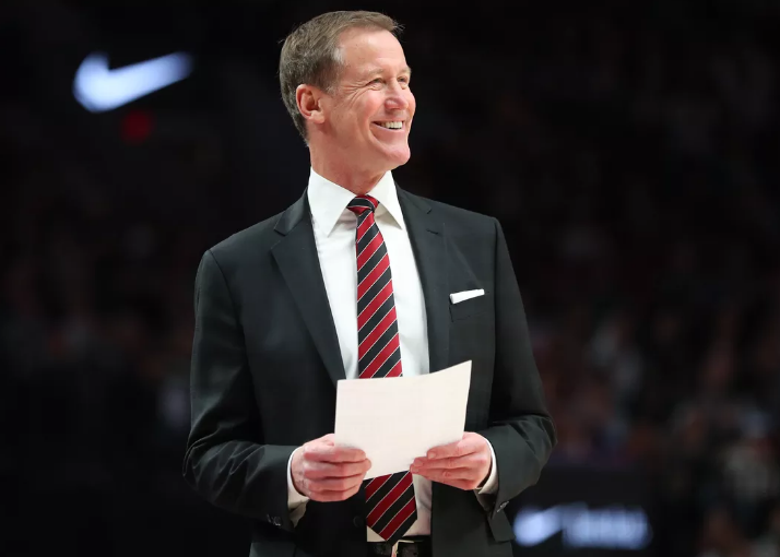 多米真人-开拓者斯托茨或下课